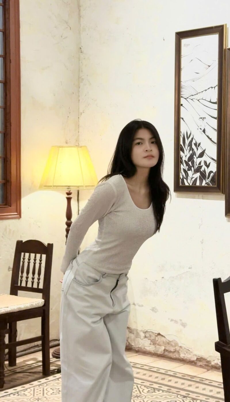Celine 明珠 - Image 2